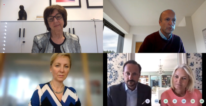 Kronprinsparet i videomøte med Sigrun Vågeng, Jørn Torbergsen og Ellen Chr. Christiansen i NAV. Foto: Skjermdump
