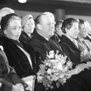 1958:s &#269;ájehuvvui Windjammer &#150; filbma, mii lea "Christian Radich" birra &#150; vuostta&#154; geardde Colosseum kinos Oslos. Norgga gonagasviesu ovddasteaddjit doppe ledje, Gonagas Olav, Prinseassa Ragnhild ja Prinseassa Astrid. (Govva: Jan Nordby NTB / Scanpix)