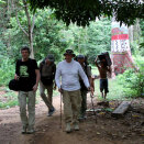 Gonagas ja su mieldemátkko&#154;teaddjit jovdet Demini meahccegilá&#158;ii  (Govva: Rainforest Foundation Norway / ISA Brazil)