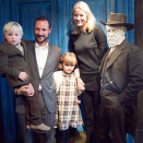 21. oktober: Kronprinsparet, Prinsesse Ingrid Alexandra og Prins Sverre Magnus åpner aktivitetssenteret "Nansen og jeg" på Fredssenteret (Foto: Heiko Junge / Scanpix)