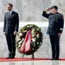 17.03: Ruvdnaprinsabárra almmola&#154; guossástallamis Mexicos. Ruvdnaprinsa bidjá kránssa Mexico nationalmonumeantta lusa (Govva: Lise Åserud, Scanpix)