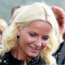 Ruvdnaprinseassa Mette-Marit Folldal ruvkebáikkis guossástallanmátkkis(Govva: Lise Åserud / Scanpix)