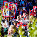 Ruvdnaprinsabearaš dearvvaha Askera mánáidtoga Skauguma olggobealde. Govven: Lise Åserud, NTB