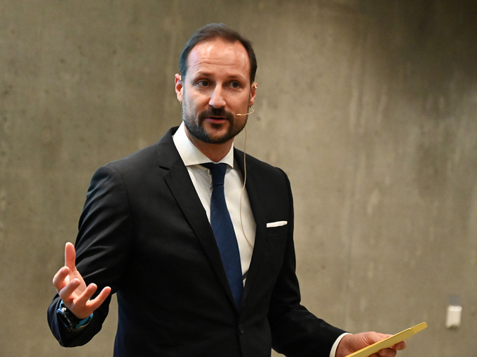 Ruvdnaprinsa Haakon álggahii otná fáttá: Meara nanaguoddevaš háddašeapmi. Govven: Sven Gj. Gjeruldsen, Gonagaslaš hoavva