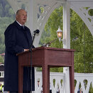 Gonagas Harald sárdnestuolus Bagnsmoenis (Govven: © AASTA BØRTE)
