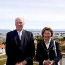 Gonagas Harald ja Dronnet Sonja guossástallamin Fedjes (Govva: Knut Falch, Scanpix)