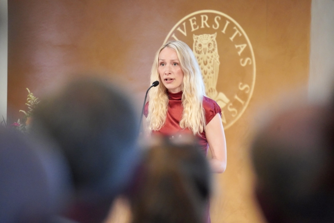 Danske Simona Zetterberg-Nielsen tok imot Nils Klim-prisen. Foto: Sara Svanemyr, Det kongelege hoffet
