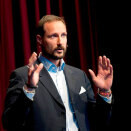 11. februar: Kronprins Haakon deltar på åpningen av Den internasjonale studentfestivalen i Trondheim - ISFIT (Foto: Carl-Erik Eriksson, Trondheim kommune).