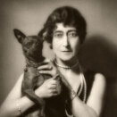Dronnet Maud 1928 (Govva: Sjøwall, Gonagasla&#154; hoavva vuorká)