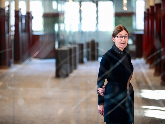  Tone Vigeland lea ieš leamaš mielde ordnemin DáiddaStálja čájáhusa. Govva: Lise Lise Åserud, NTB scanpix