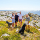 Kronprinsfamilien på Dvergsøya. Foto: Lise Åserud, NTB scanpix