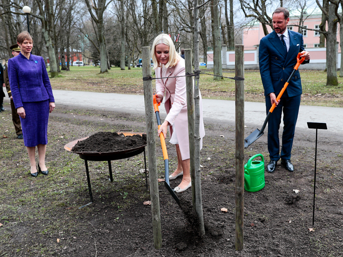 Ruvdnaprinsabárra gilvvii áikamuora párkii mii birasta Presideantagárdima. Govva: Lise Åserud, NTB Scanpix