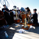 Intens aktivitet. Alt må være ship shape før embarkeringen. Foto: Vidar Ruud / NTB scanpix