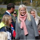 Ruvdnaprinsabárra vázzileigga aitto rahppojuvvon bálgá mielde ovttas 2. luohkás gitta 7.luohká mánáiguin.  (Govva: Terje Bendiksby / NTB scanpix)