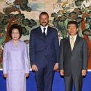 Ruvdnaprinsabáras ledje ságastallamat Lulli-Korea Presideantabárain odne (Govva: Jo Yong-Hak, Reuters)