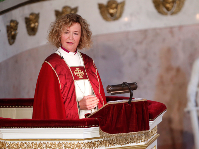Sártnistis konfirmántii deattuhii bisma Kari Veiteberg earenoamážit Prinseassa birasberoštumi. Govva: Terje Bendiksby / NTB scanpix