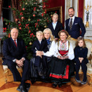 Gonagasbárra ja Ruvdnaprinsabeara&#154; &#269;oahkkanan juovlagovvemii &#138;loahtas (Govva: Lise Åserud, Scanpix)