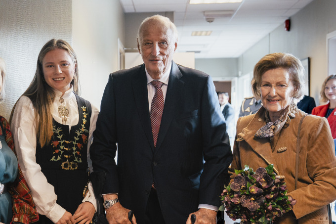 Kongeparet sammen med friidrettsutøveren Henriette Jæger. Foto: Ola Vatn, Det kongelige hoff