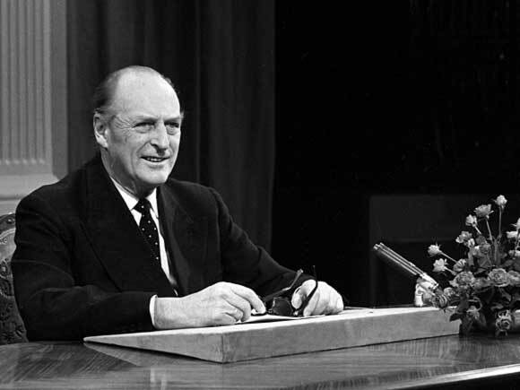 Kong Olav under nyttårstalen 1971. Foto: NTB / Scanpix
