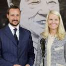Ruvdnaprinsabárra preassakonferánssas Kim Dae-Jung ráfiguovddá&#158;is Seoulas (Govva: Lise Åserud, Scanpix)