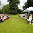 Venner og familie, ansatte ved hoffet og mennesker Kronprinsessen har møtt gjennom sitt virke var invitert (Foto: Cornelius Poppe / NTB Scanpix)