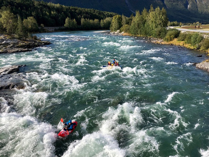 Skjåk Adventure čájeha rafting i Ottas Ruvdnaprinsabárrii. Govva: Guri Varpe, Gonagaslaš hoavva