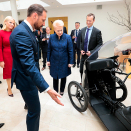 Ruvdnaprinsabárra ja Presideanta Dalia Grybauskaitė besse stivret gründara Morten Rynning sihkkela CityQ ovdal seminára rahpama. Govva: Lise Åserud / NTB Scanpix