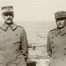 Gonagas Haakon ja Ruvdnaprinsa Olav deahka vuolde mátkko&#154;tettiin E&#331;glándii (Govva: Gonagasla&#154; hoava vuorkágovva)