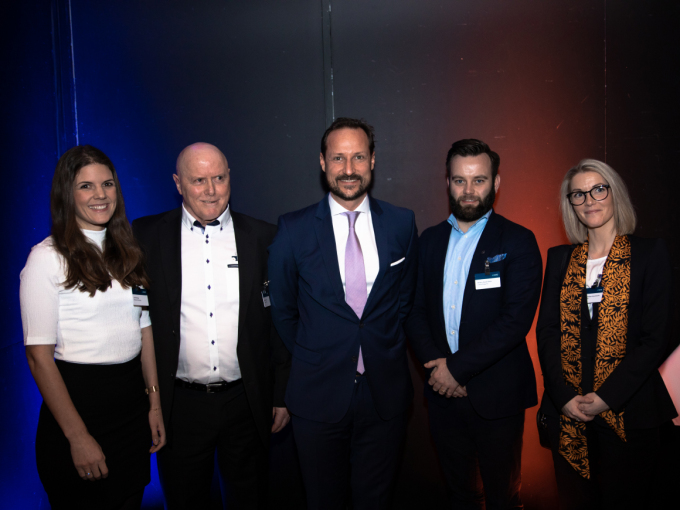 Kronprins Haakon møtte representanter for små og mellomstore bedrifter under lunsjen. Foto: Martin Slottemo Lyngstad/NHO