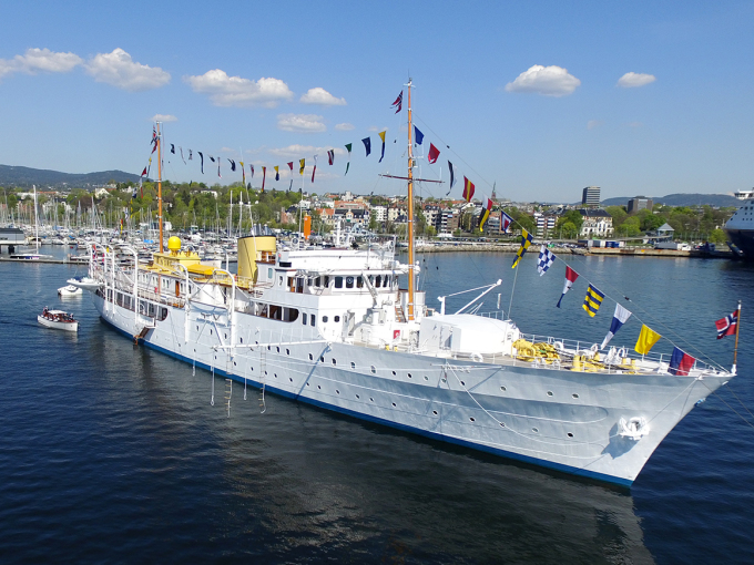 Gonagasskiipa Norge doalvu gussiid oanehis -cruise mátkái Oslovuonas. Govven: Ivar Ekseth / NTB Scanpix