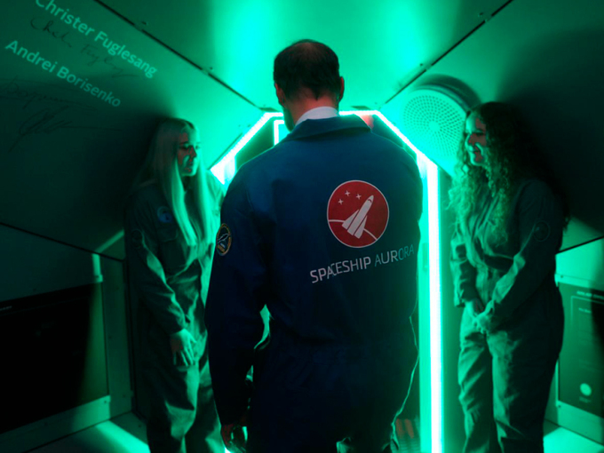 Kronprins Haakon utforsker Spaceship Aurora. Foto: Simen Løvberg Sund, Det kongelige hoff