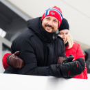 12. mars: Det er hoppsøndag i Holmenkollen, og Kongefamilien er selvfølgelig til stede. Foto: Jon Olav Nesvold, NTB scanpix