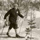 Gonagas Olav &#269;uoiggadeamen NM &#269;uoigamiid oktavuo&#273;as, Plassje 1961 (Govva: NTB, Gonagasla&#154; hoava vuorkágovva) 