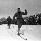 Ruvdnaprinsa Harald &#269;uoiggai Ridderrennet &#269;uoigama Beitostølenis, 1964 (Govva: NTB Arild Hordnes / Scanpix)