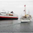 Gonagasskiipa dearvvaha Hurtigruta Nordlys mii lea manus lulás (Govva: Marius Gulliksud, Stella Pictures)