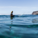 Kronprinsfamilien surfer i Hoddevik. Handoutbilde fra Det kongelige hoff publisert 07.10.2017. Bildet er kun til redaksjonell bruk - ikke for salg. Foto: Fjordlapse Photography, Det kongelige hoff.