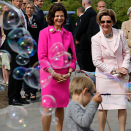 Mánát geat bosso sáibobulljarasaid dearvvahedje Gonagasbáraid go sii bohte Vitensenterii (Govva: Cornelius Poppe / NTB scanpix)