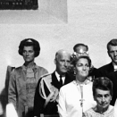 Gonagas Olav láide ruvdnamoarssi áltárii (Vuorká, Scanpix)